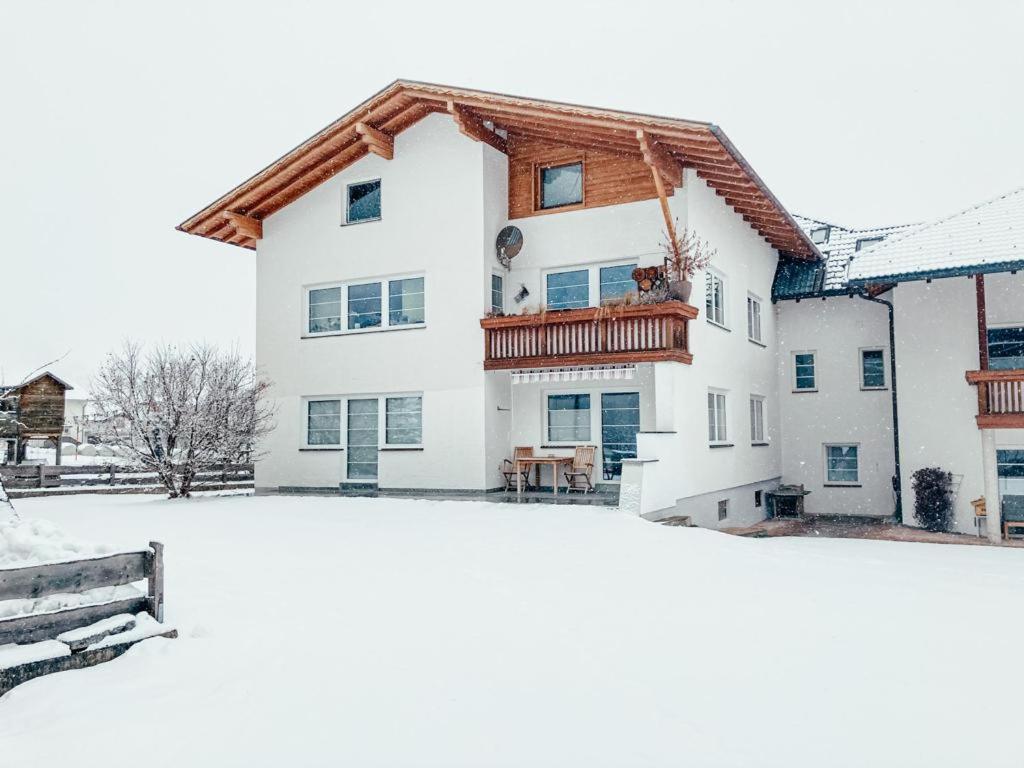 Ferienwohnung Olympia Axams Инсбрук Экстерьер фото